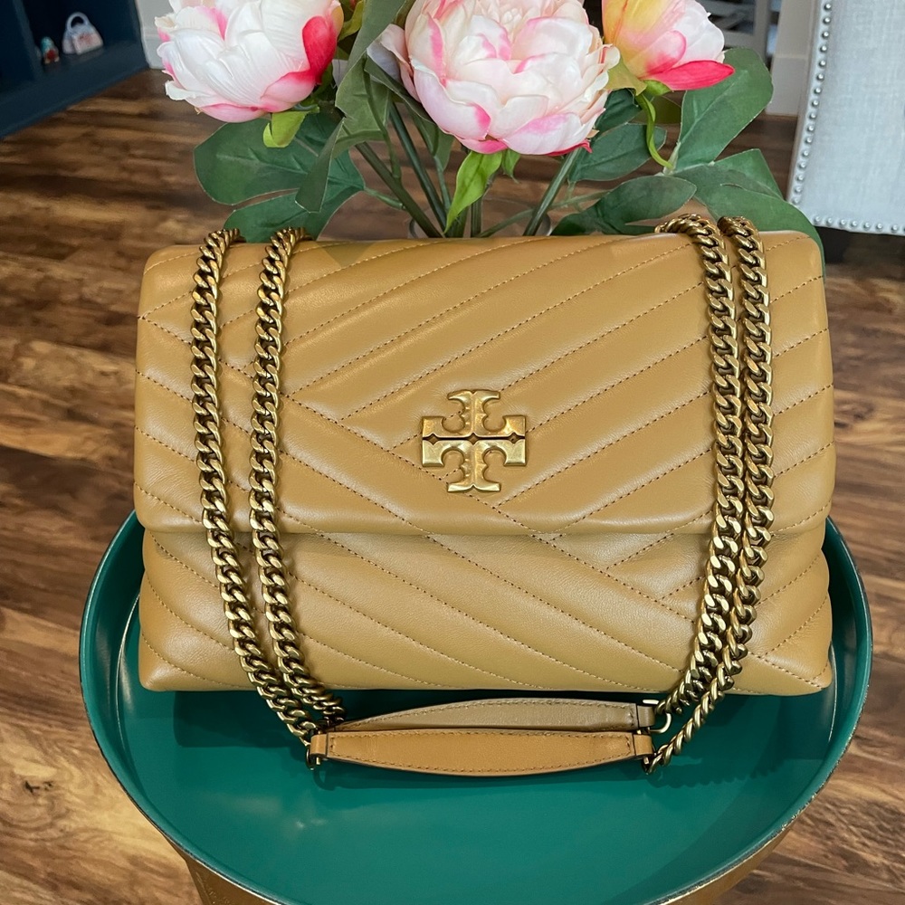 Tory Burch Kira Chevron Convertible Shoulder Bag in Dusty Almond